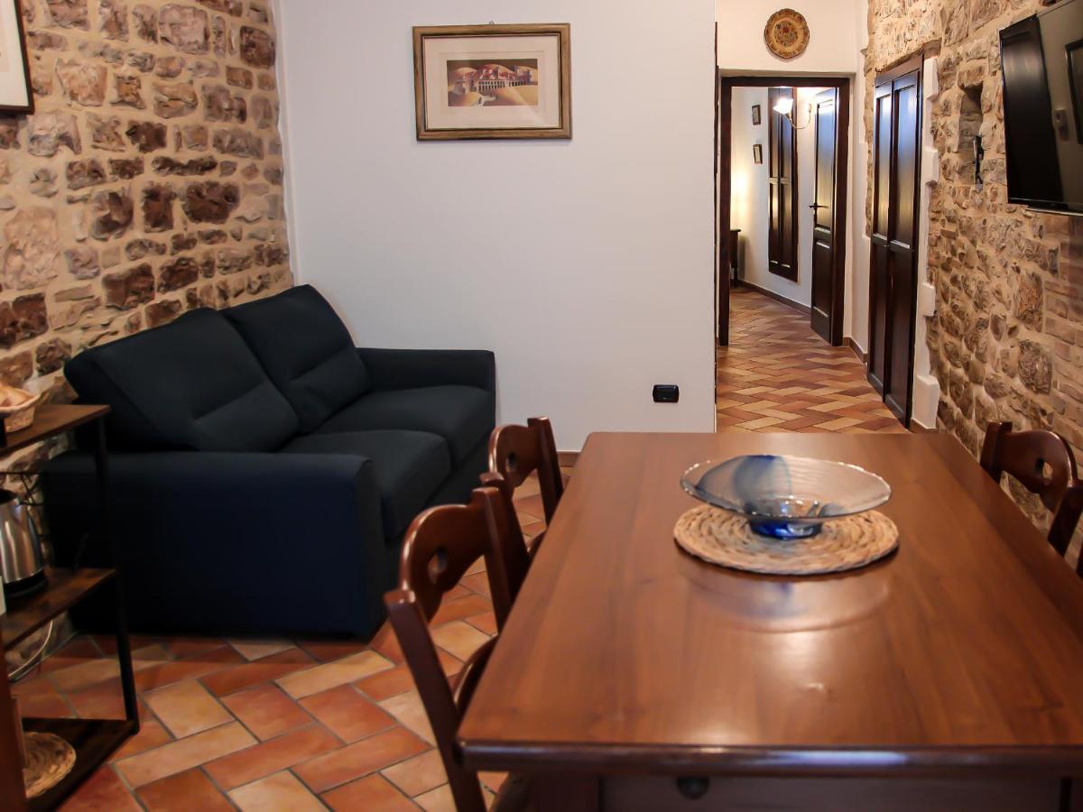 Appartamento Casa Armanni - La Tua Casa Di Pietra Gubbio Esterno foto